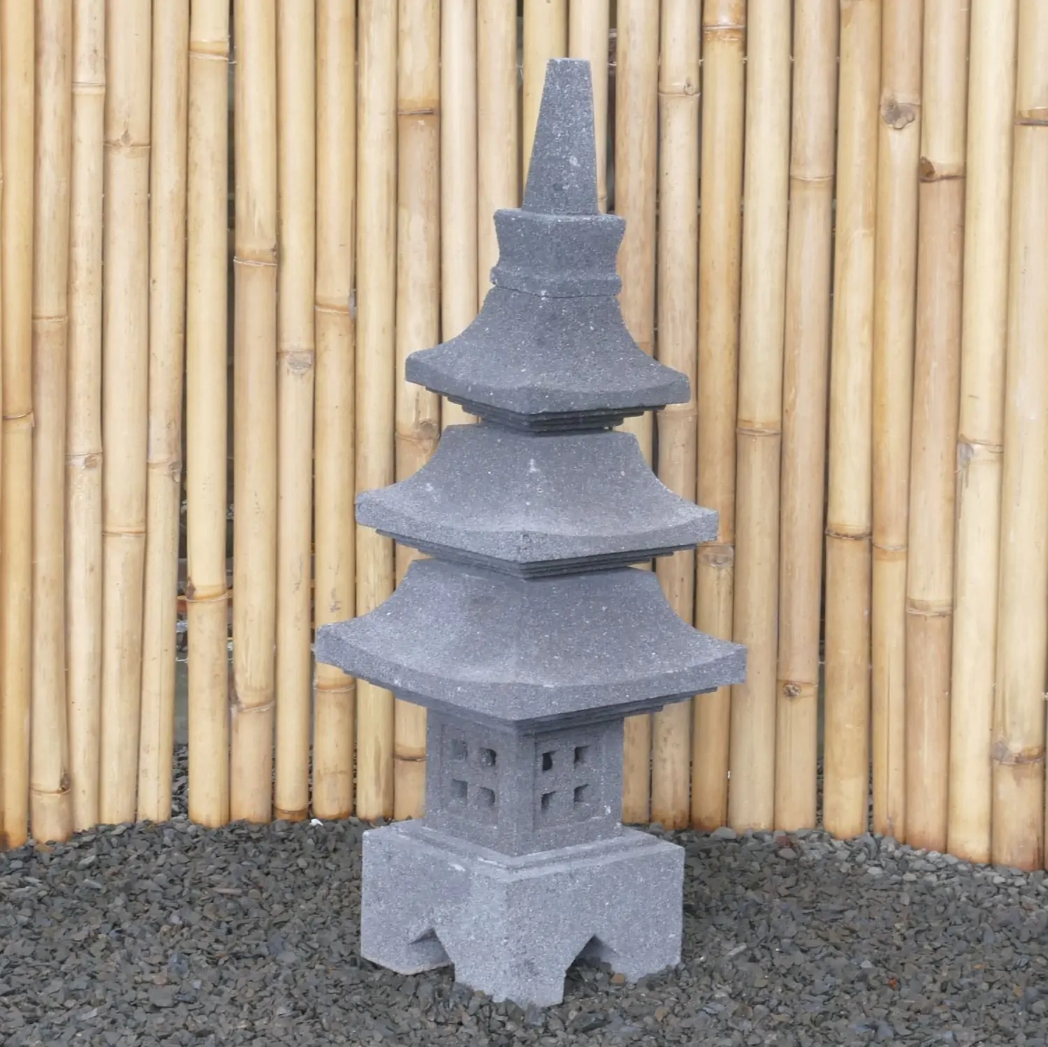  Product image 2 of the product “Japanese style Garden Lantern, made from Andesit Stone. Multipart. 90 cm Height, Roof is 30 cm width. ”